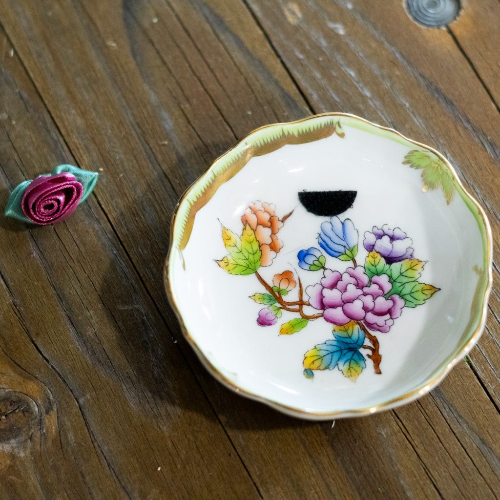 Petite Vintage Porcelain Herend Queen Victoria Pattern Bowli