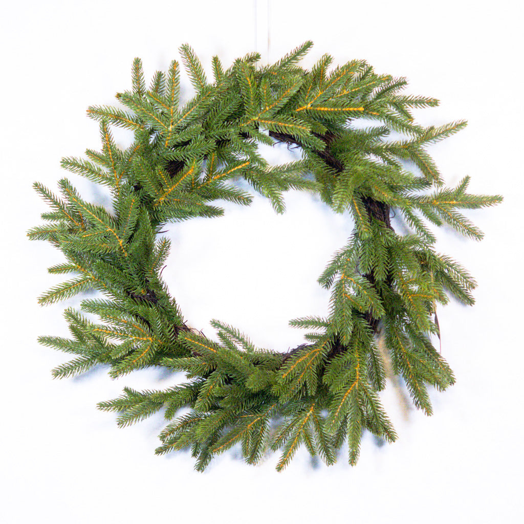 20"D Fraser Fir Wreath