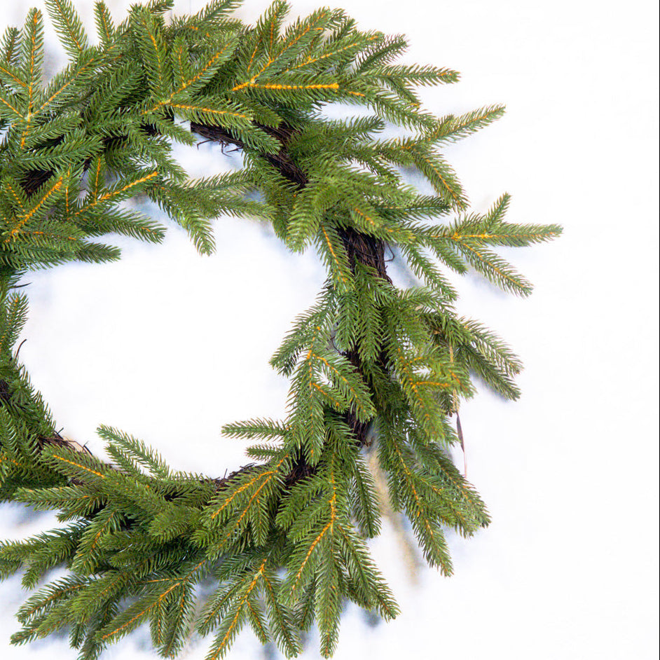 20"D Fraser Fir Wreath