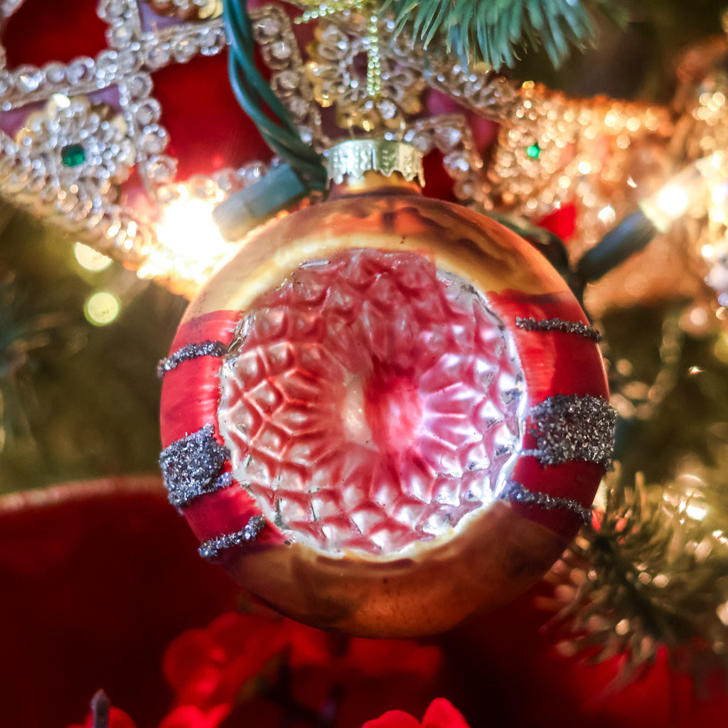 Glass Reflector Gold Red Ornament
