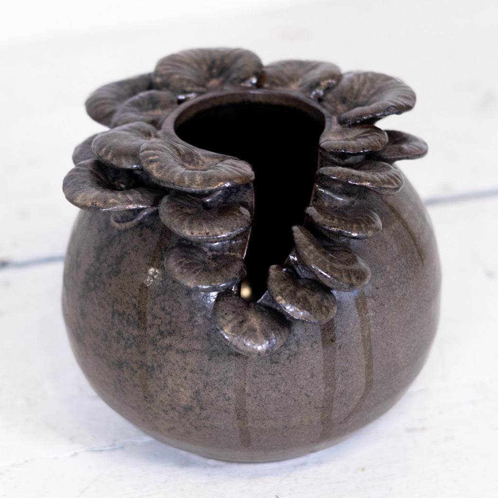 Terracotta Mushroom Pot Brown