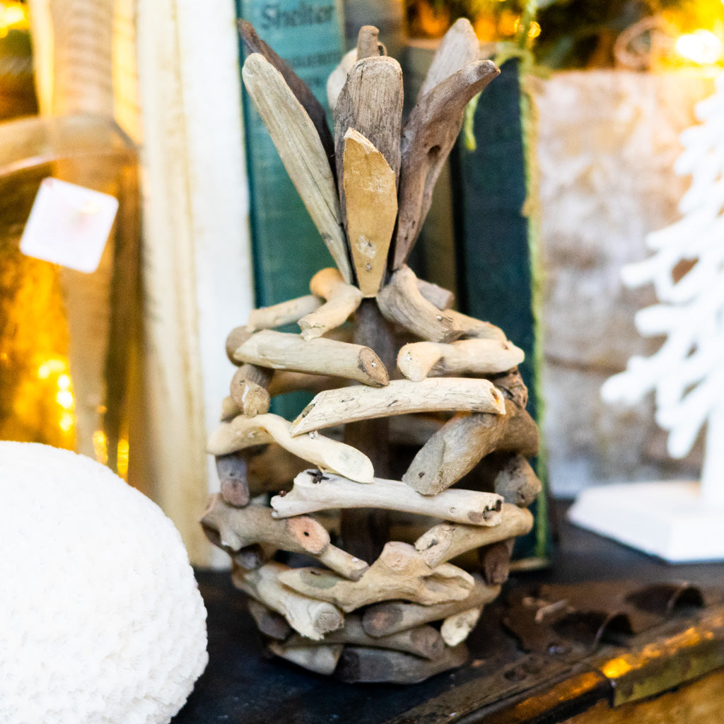 Driftwood Pineapple