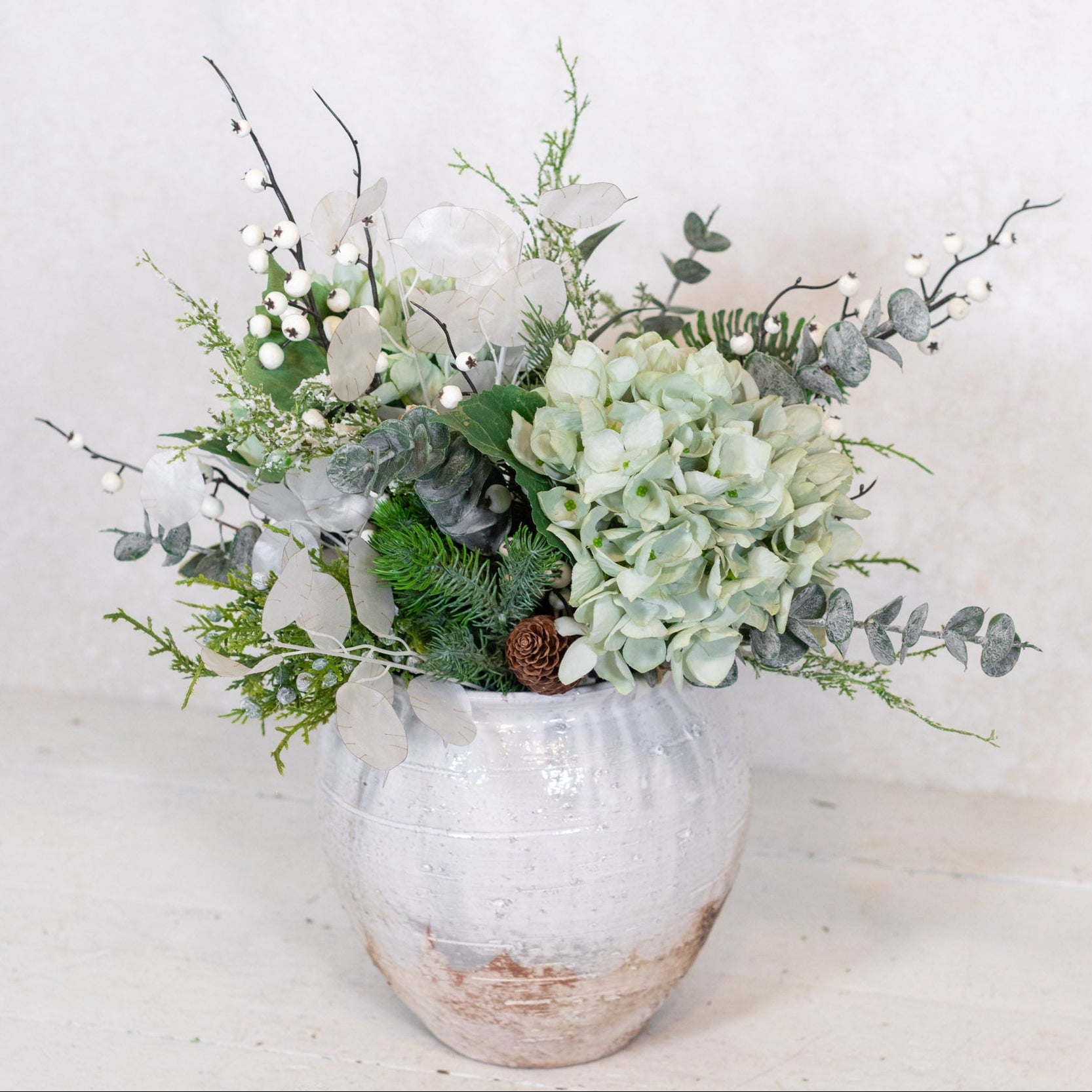 Winter Blues Grand Bouquet Drop In