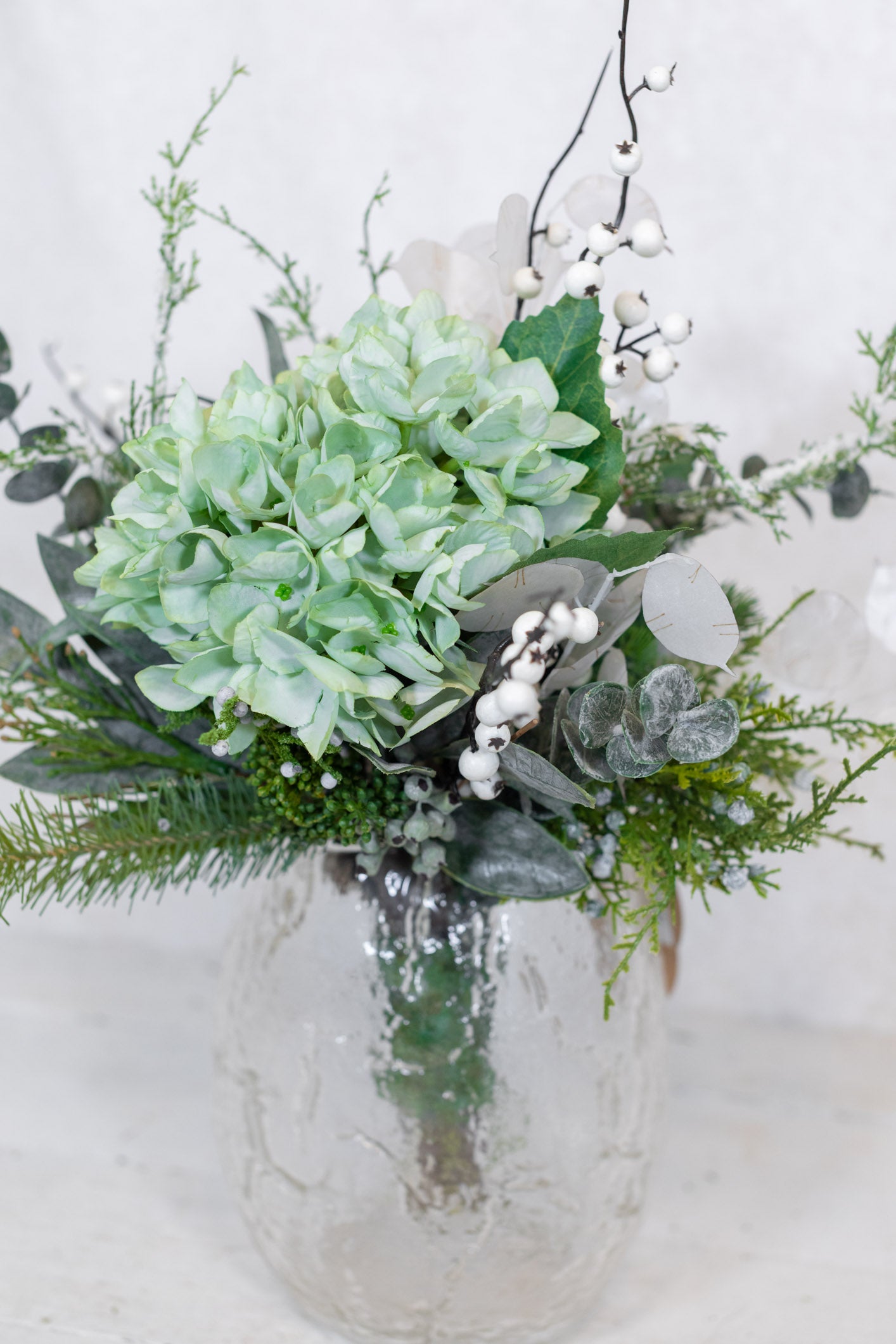 Winter Blues Grand Bouquet Drop In