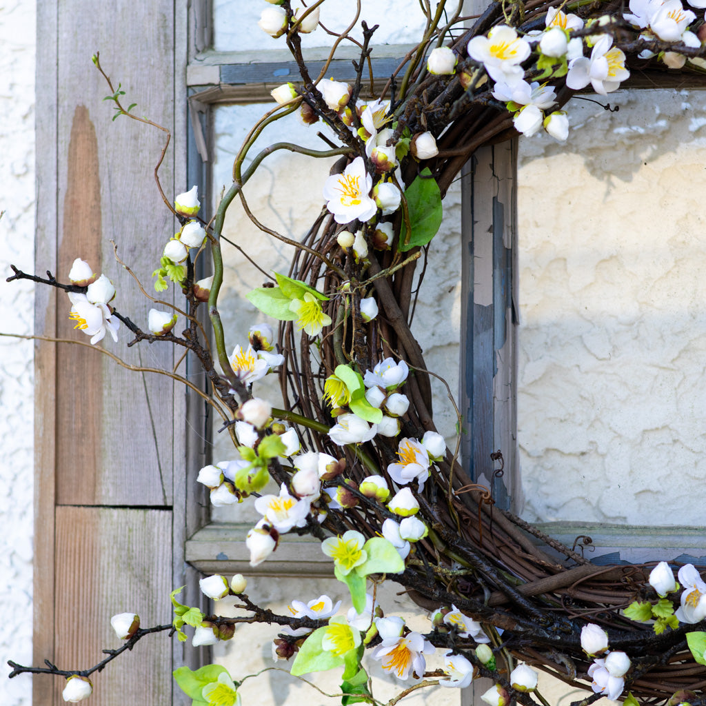 Early Blossom Wreath