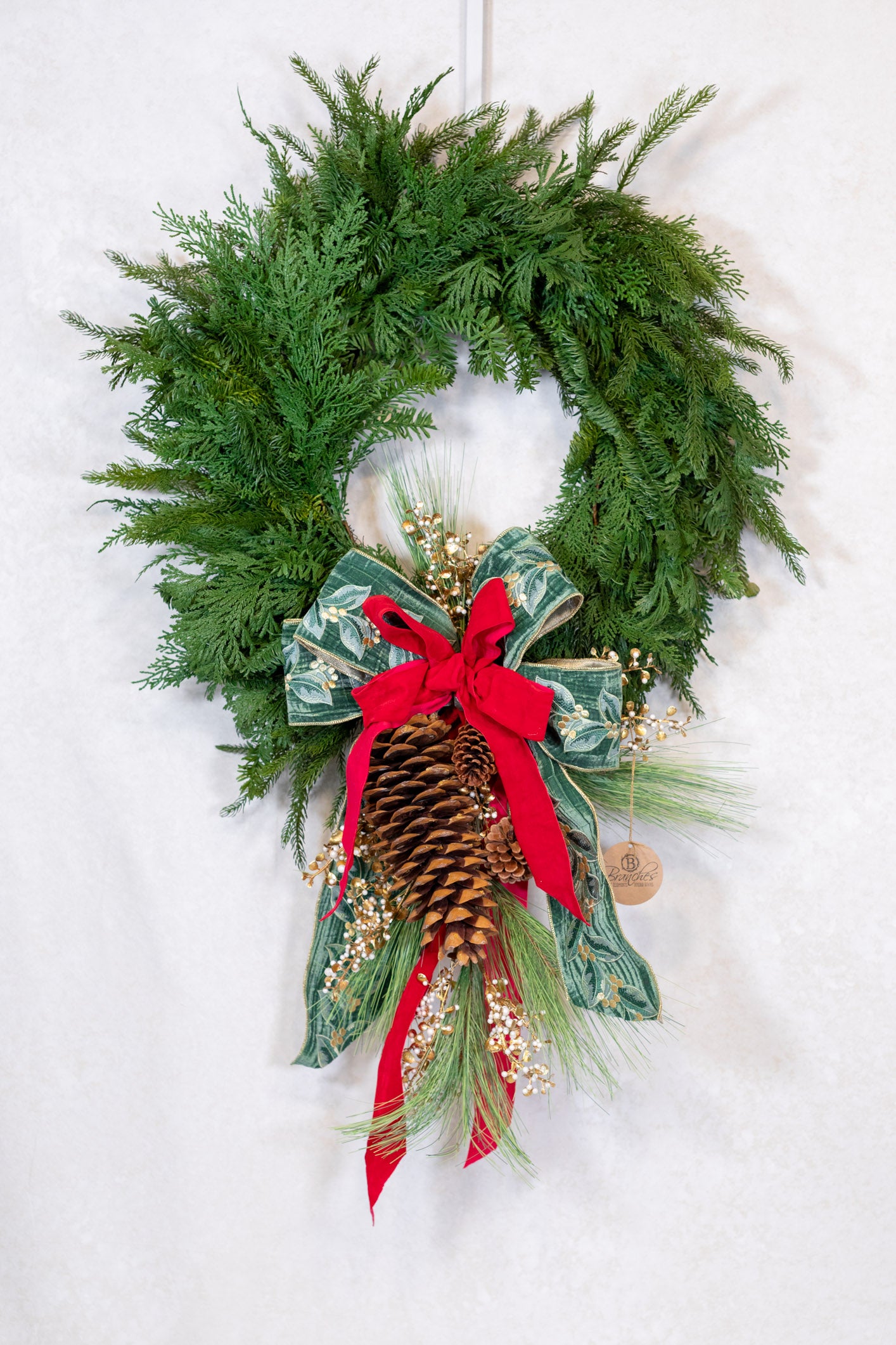 Gilded Mistletoe Bow Bough