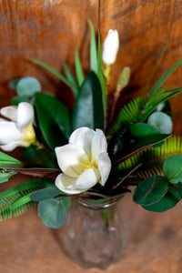 Saucer Magnolia Petite Bouquet Drop-In
