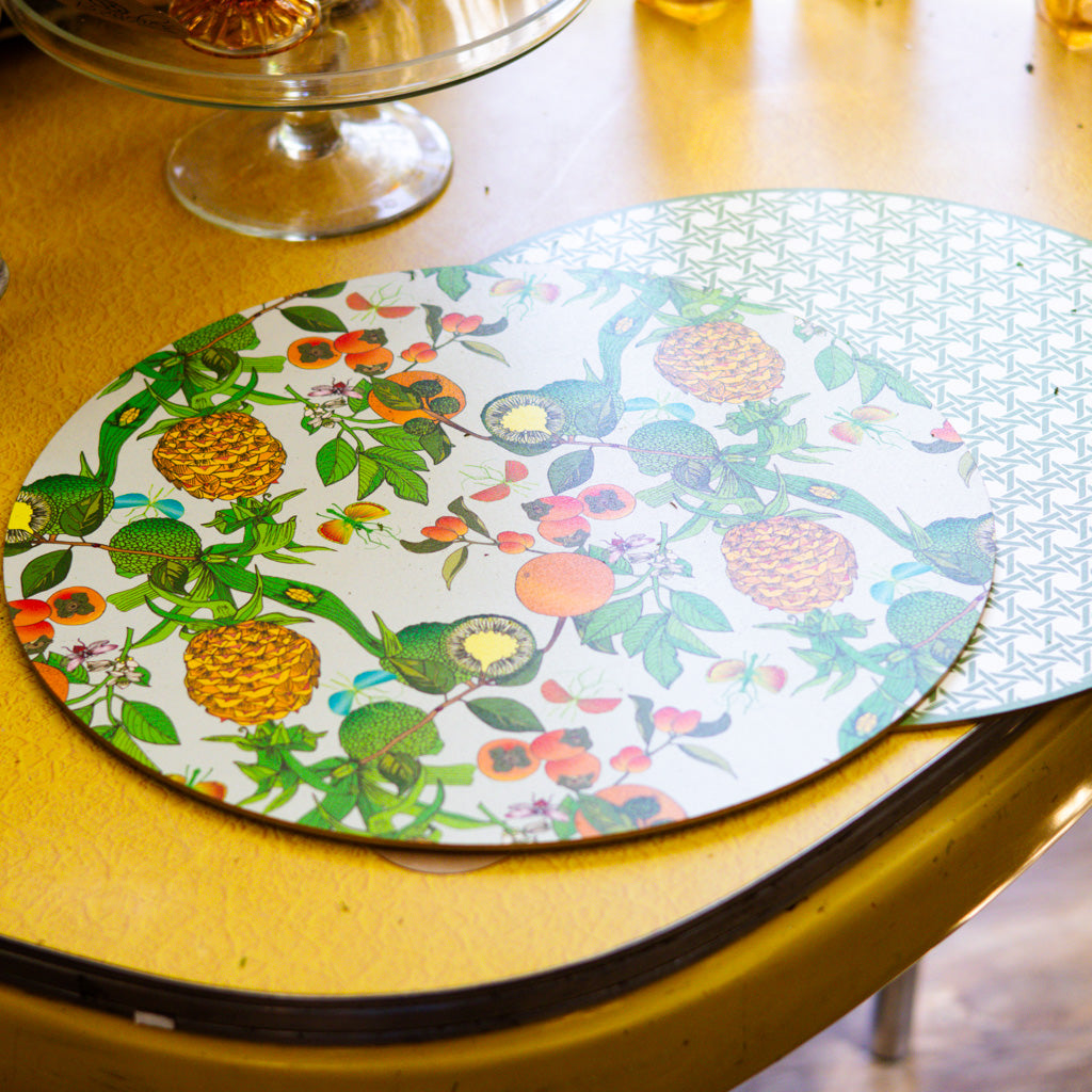Round Two-Sided Pineapple Placemat