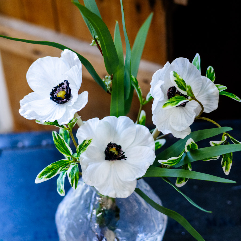 Anemone Petite Bouquet