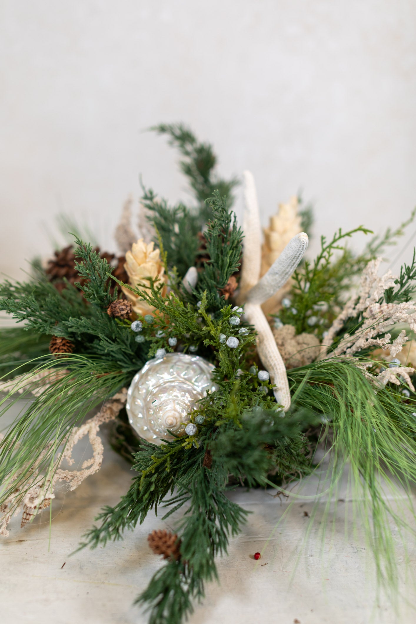 Seasons Starfish Round Centerpiece Drop-In