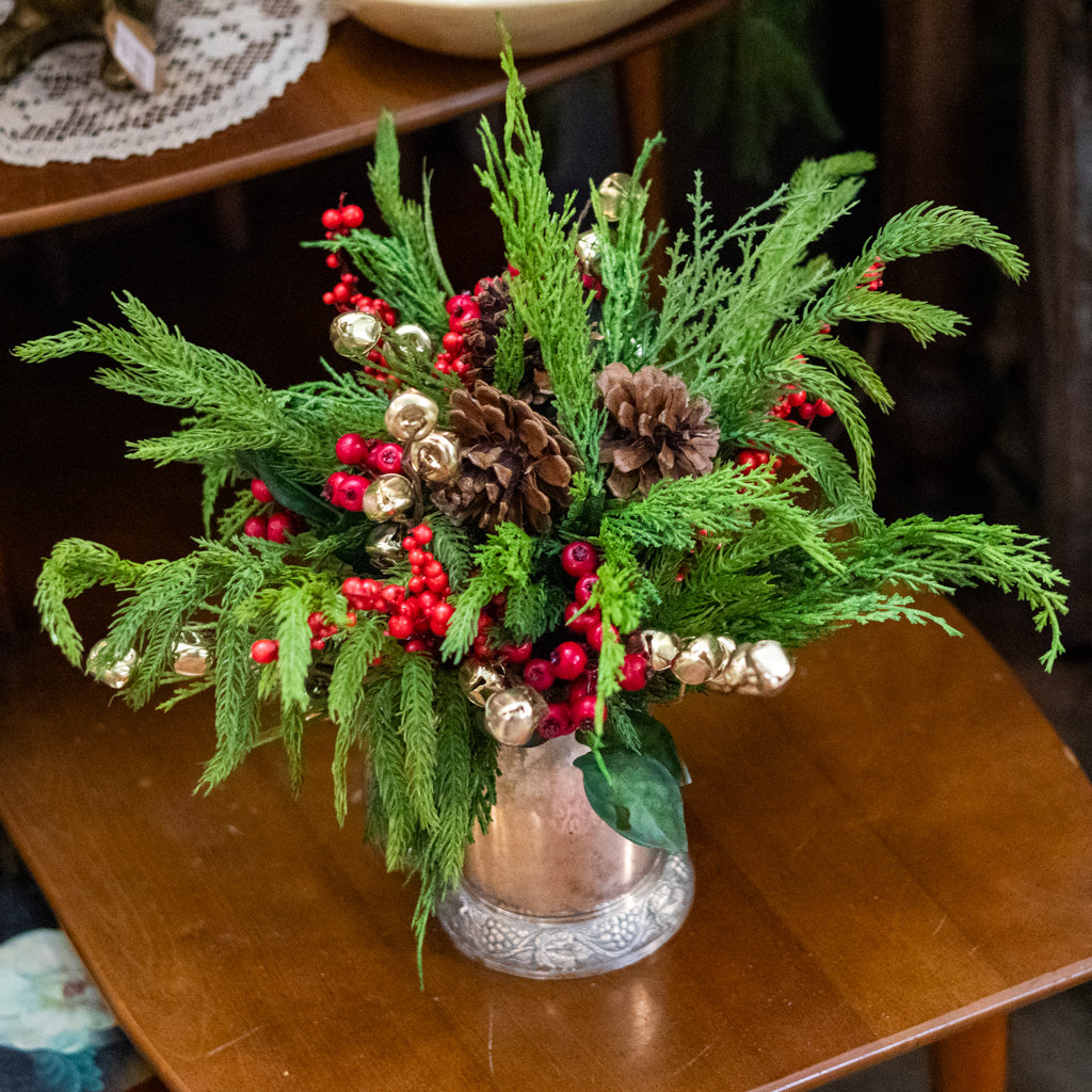 North Pole Bouquet Drop In