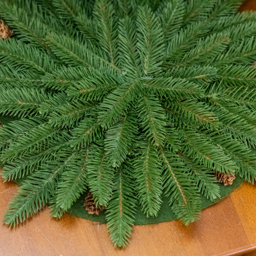 Green Pine Cone Placemat Round