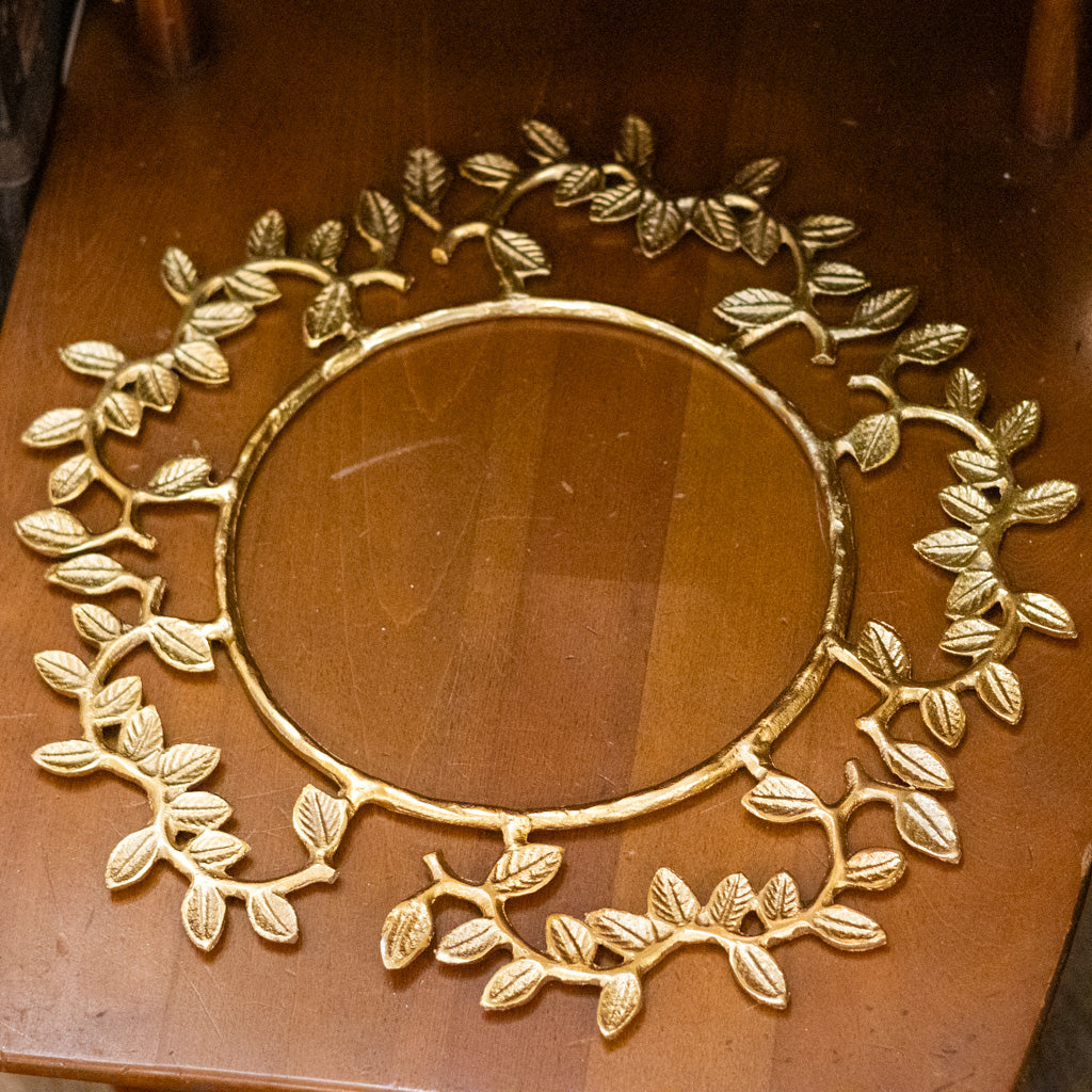 Gold Leaves Frame Charger