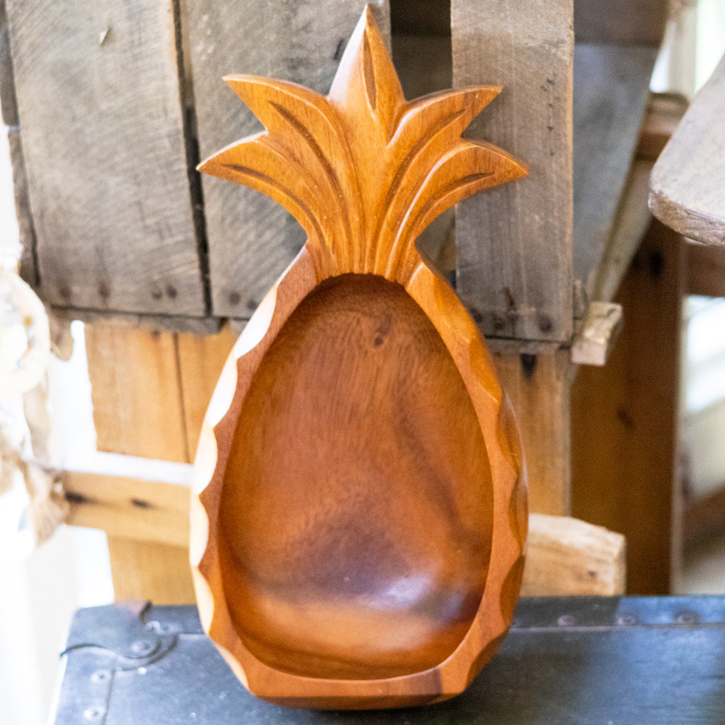 Monkey Pod Pineapple
