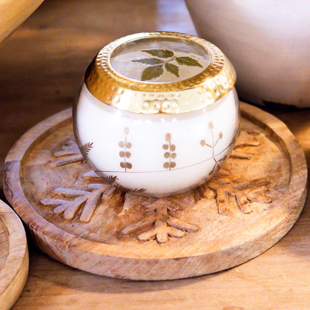 Wood Round Trivet with Snowflake Design