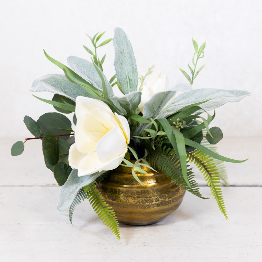 Saucer Magnolia Petite Bouquet