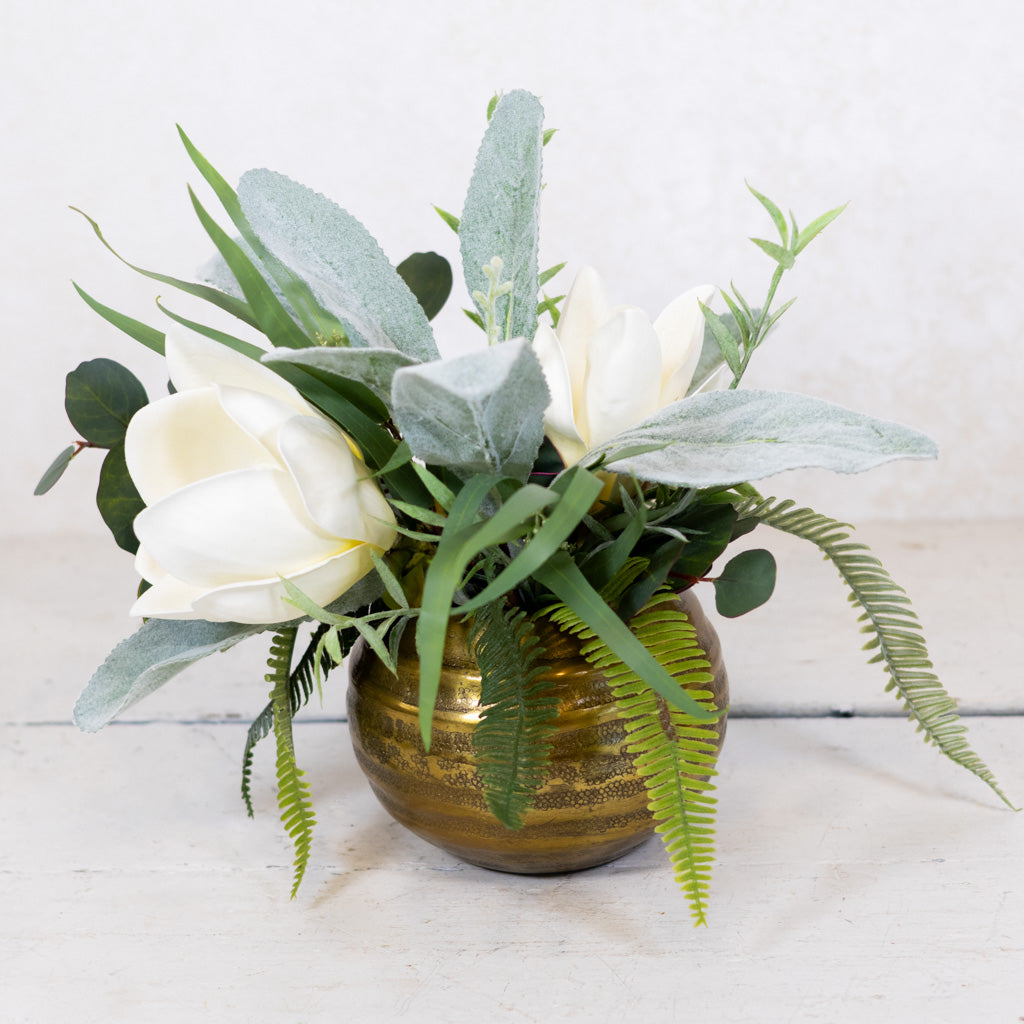 Saucer Magnolia Petite Bouquet