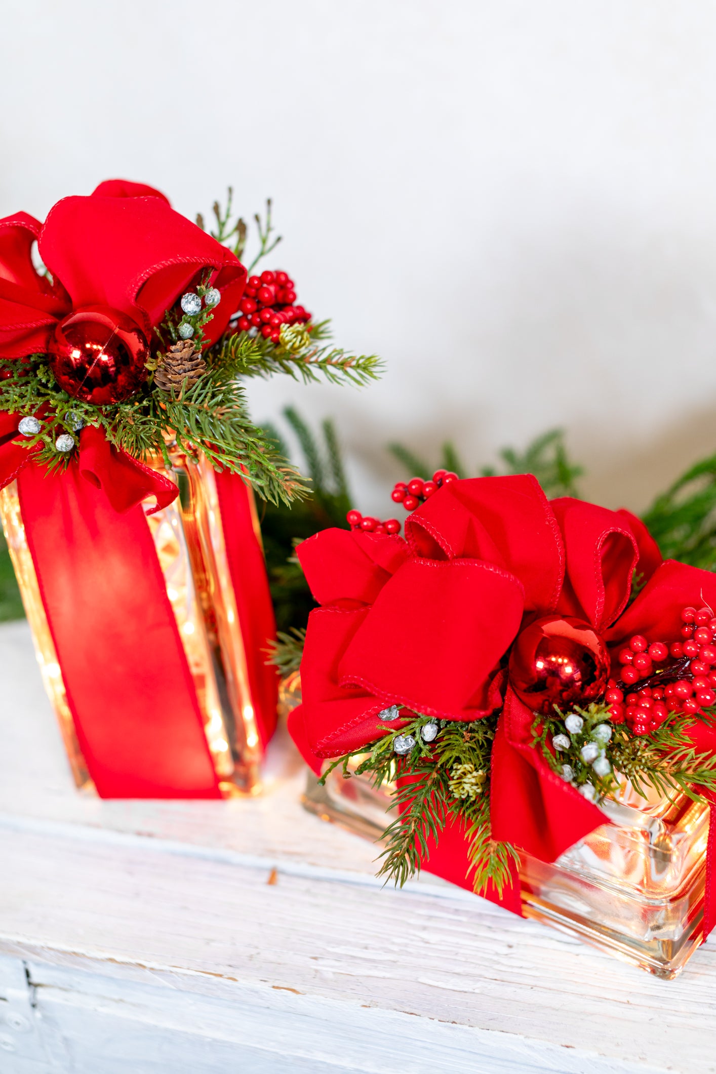 Battery Operated Elegant Red Horizontal Light Block