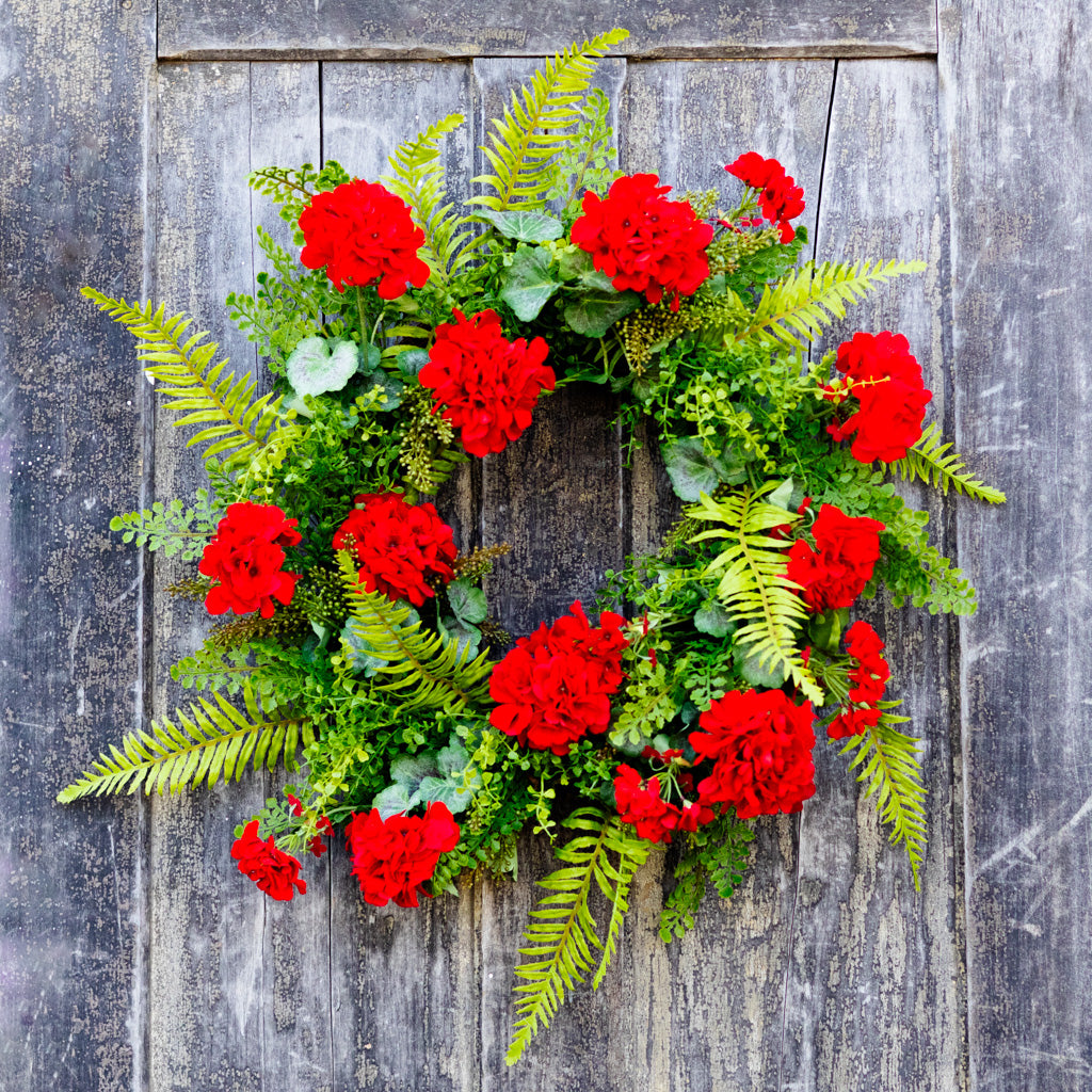 Grand Geranium Wreath