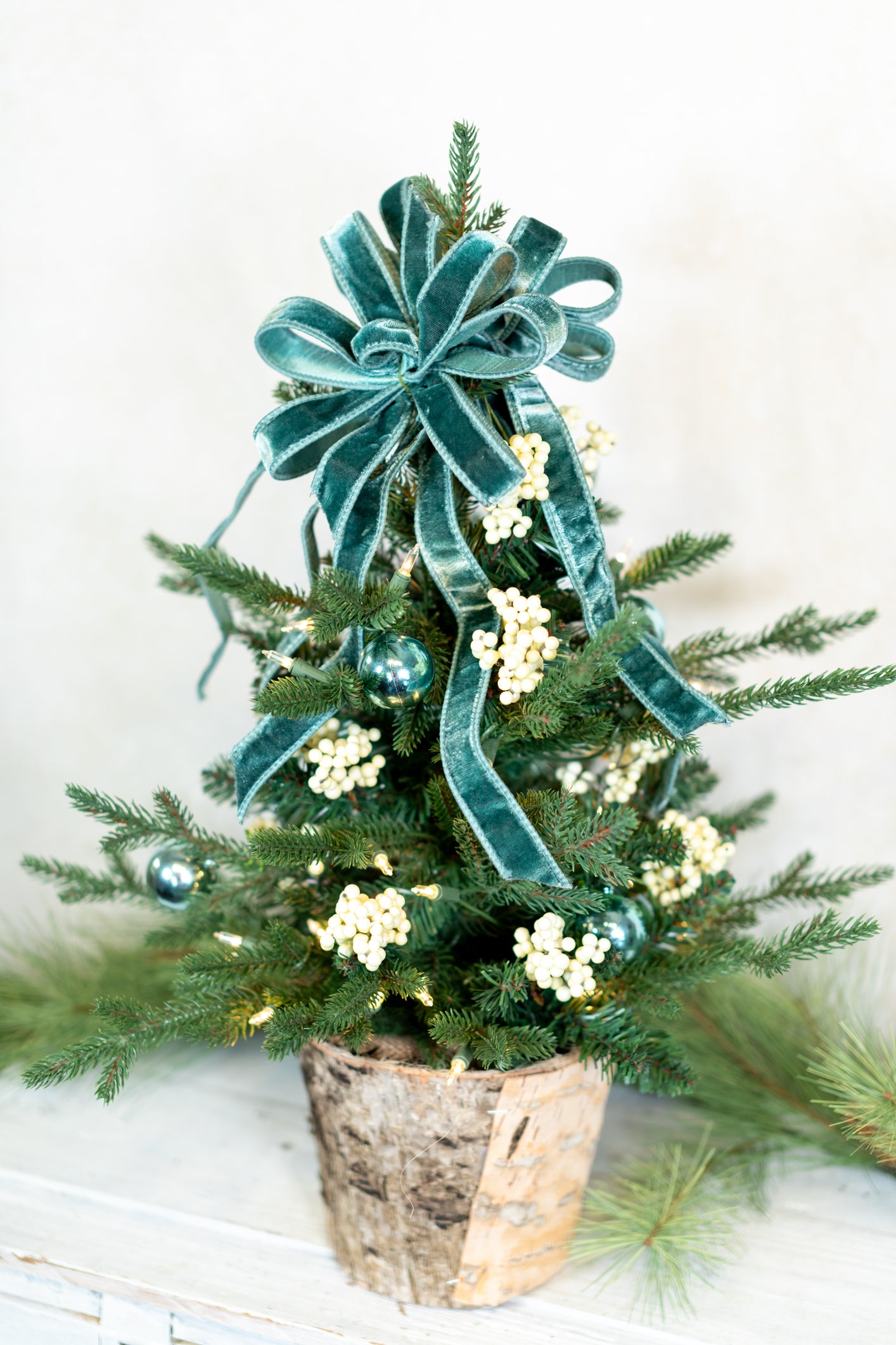 2 ft. Winter Blues Pre-Lit Decorated Tree