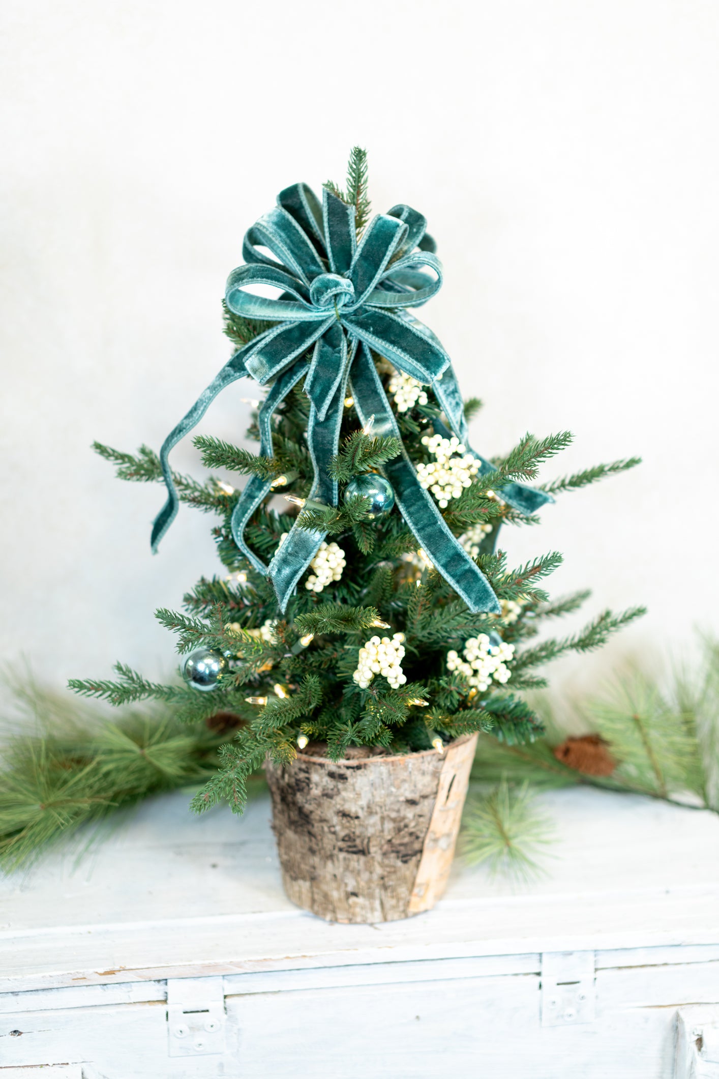 2 ft. Winter Blues Pre-Lit Decorated Tree