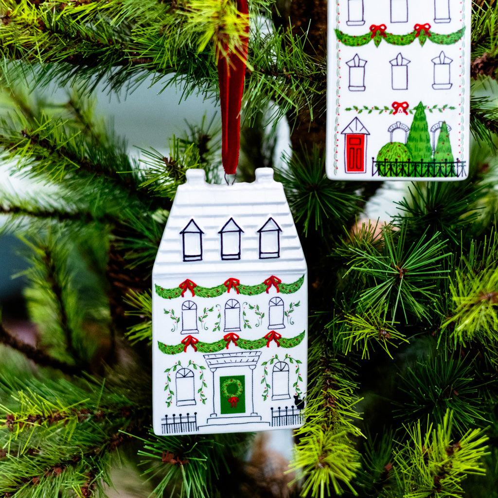Dolomite Green House Door Ornament