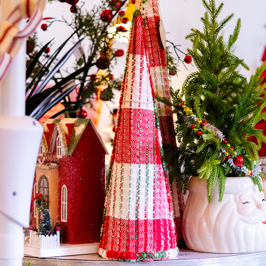 Short Cozy Christmas Yarn Tree