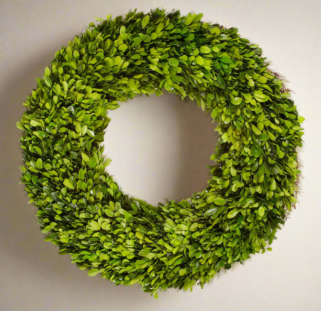 Green Boxwood Wreath 20"