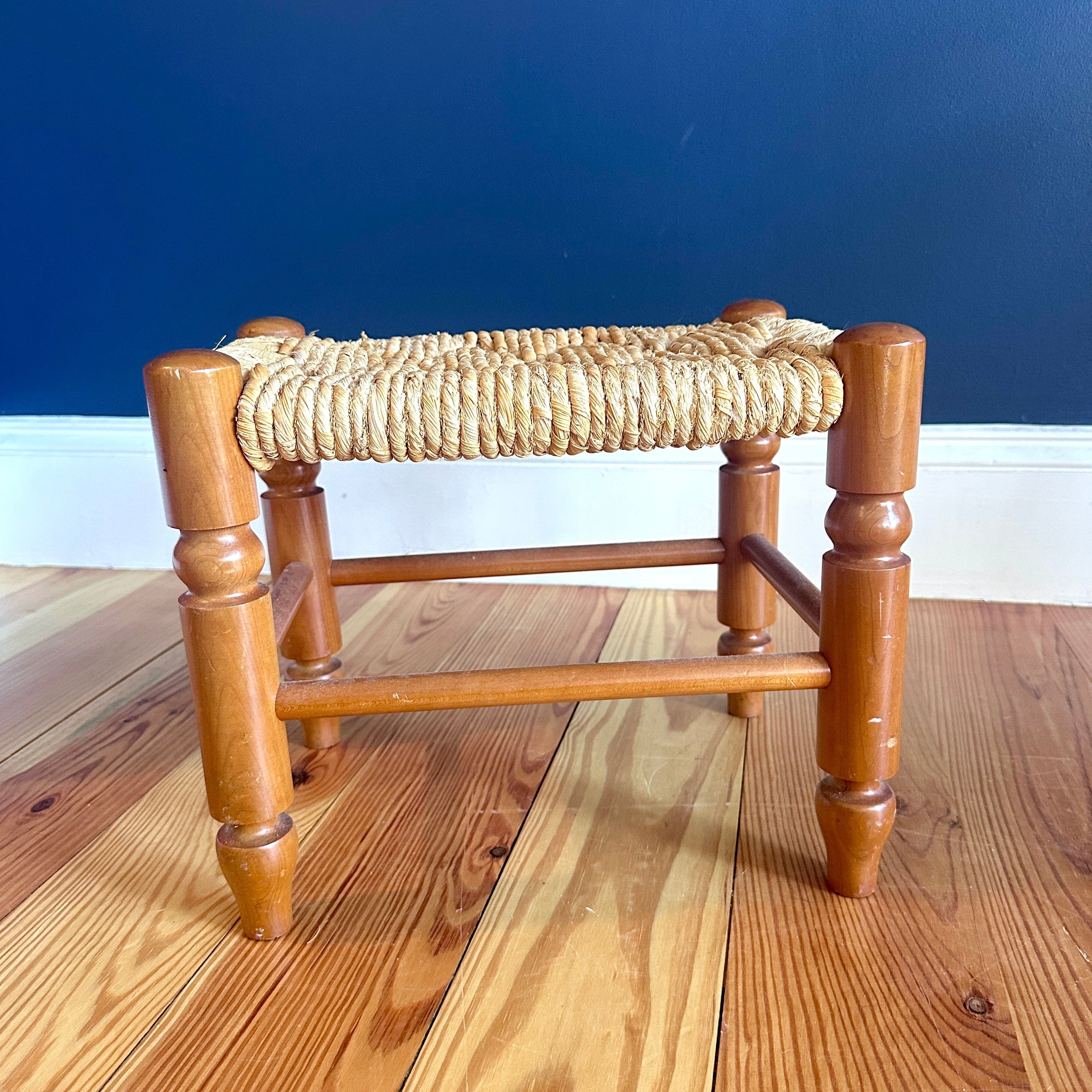 Vintage Thatch Stool/Plant Stand