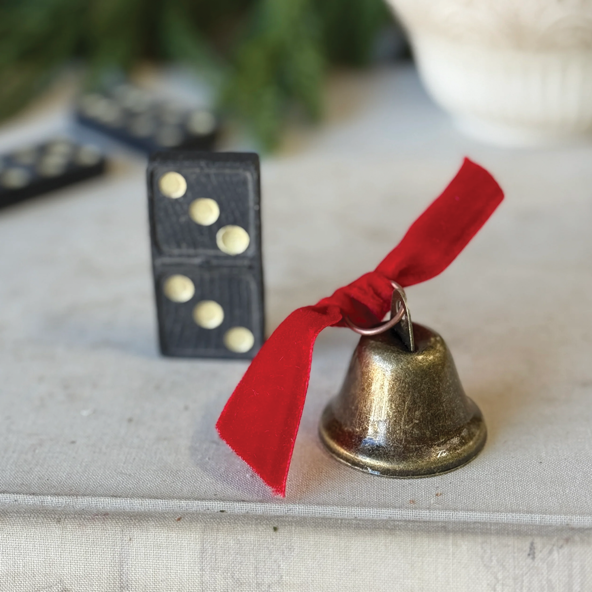 Box of 12 Crescendo Embellishment Bells