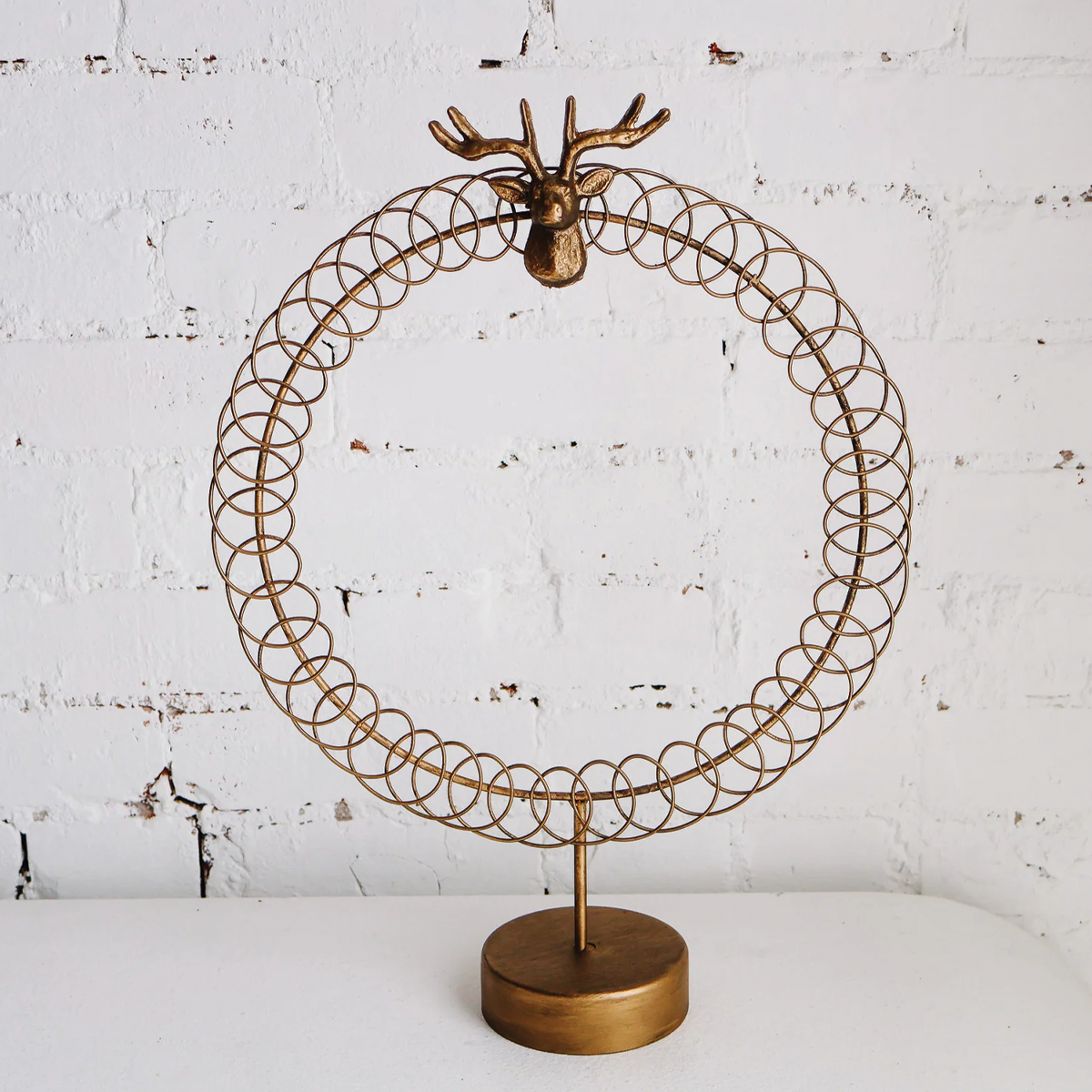Round Wire Deer Christmas Card Holder Stand