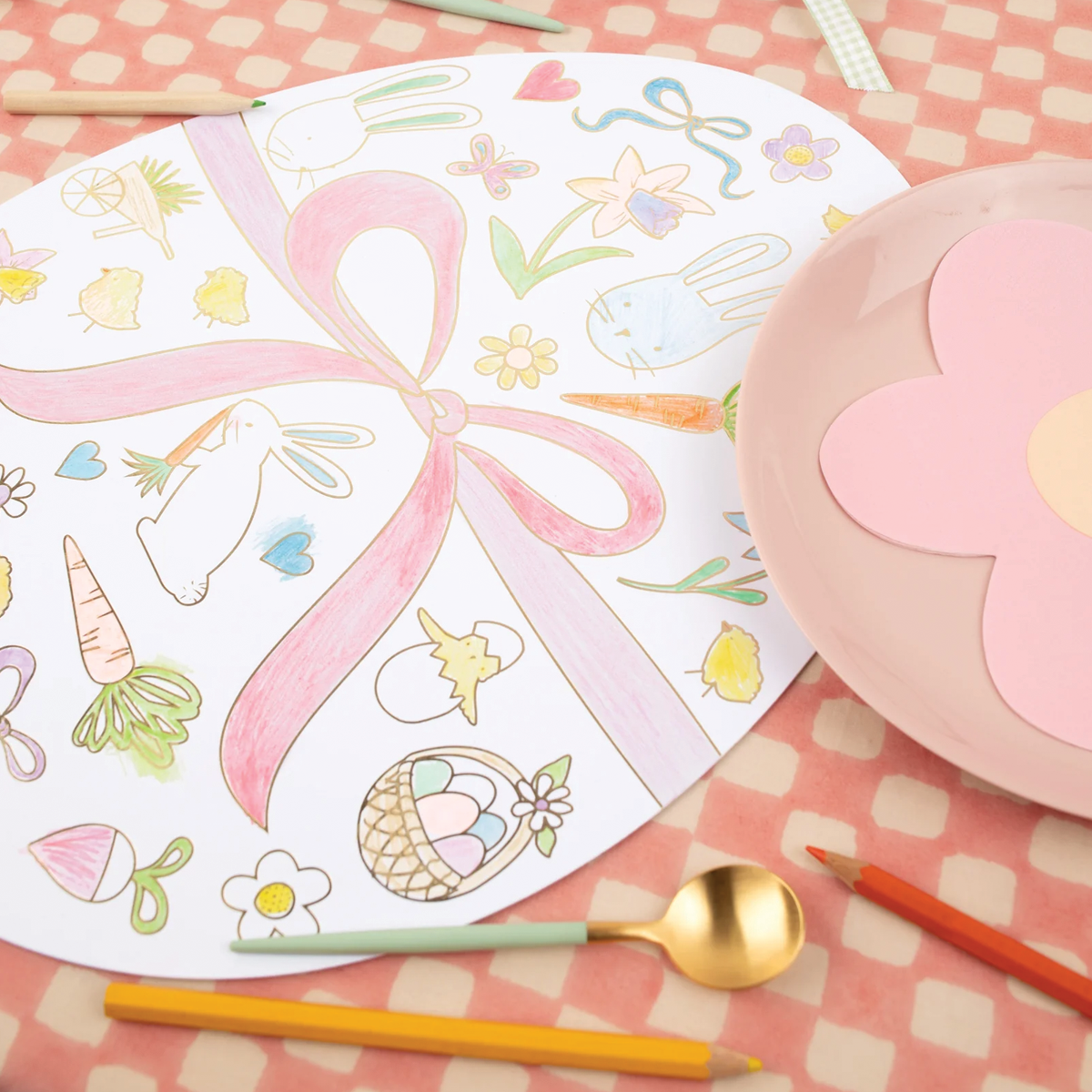 Coloring Egg Shaped Gold Foil Placemats