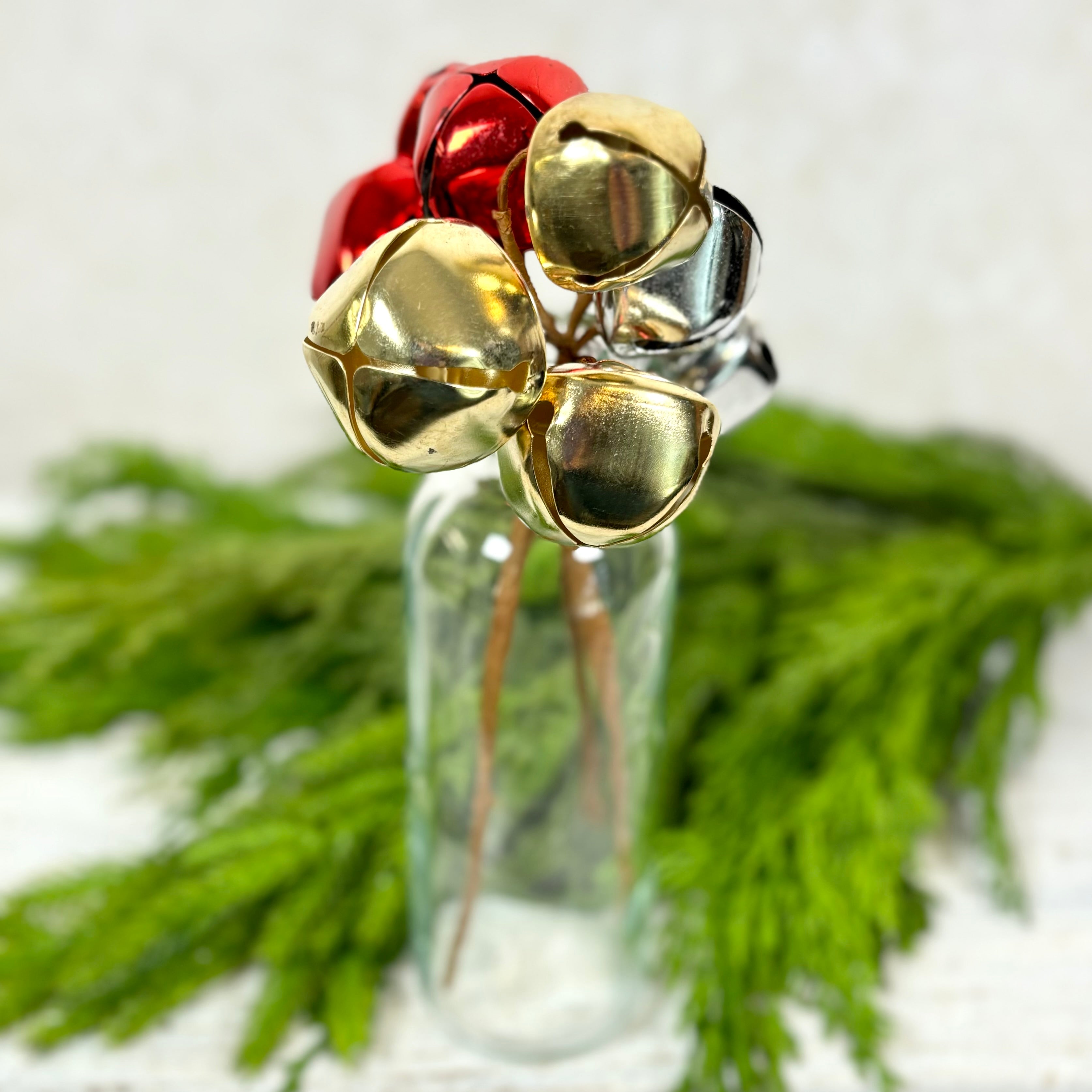 Metal Gold Jingle Bell Pick