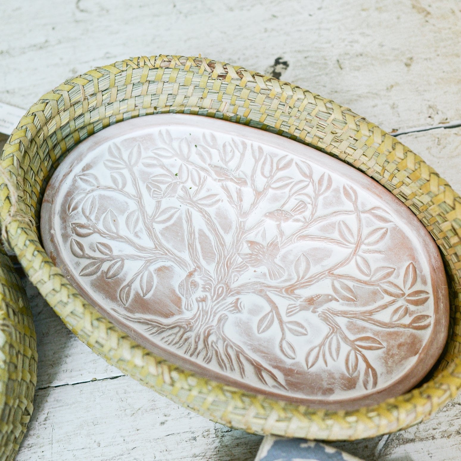 Bread-Warmer White Washed Terracotta Stone in Kaisa Grass Basket Oval