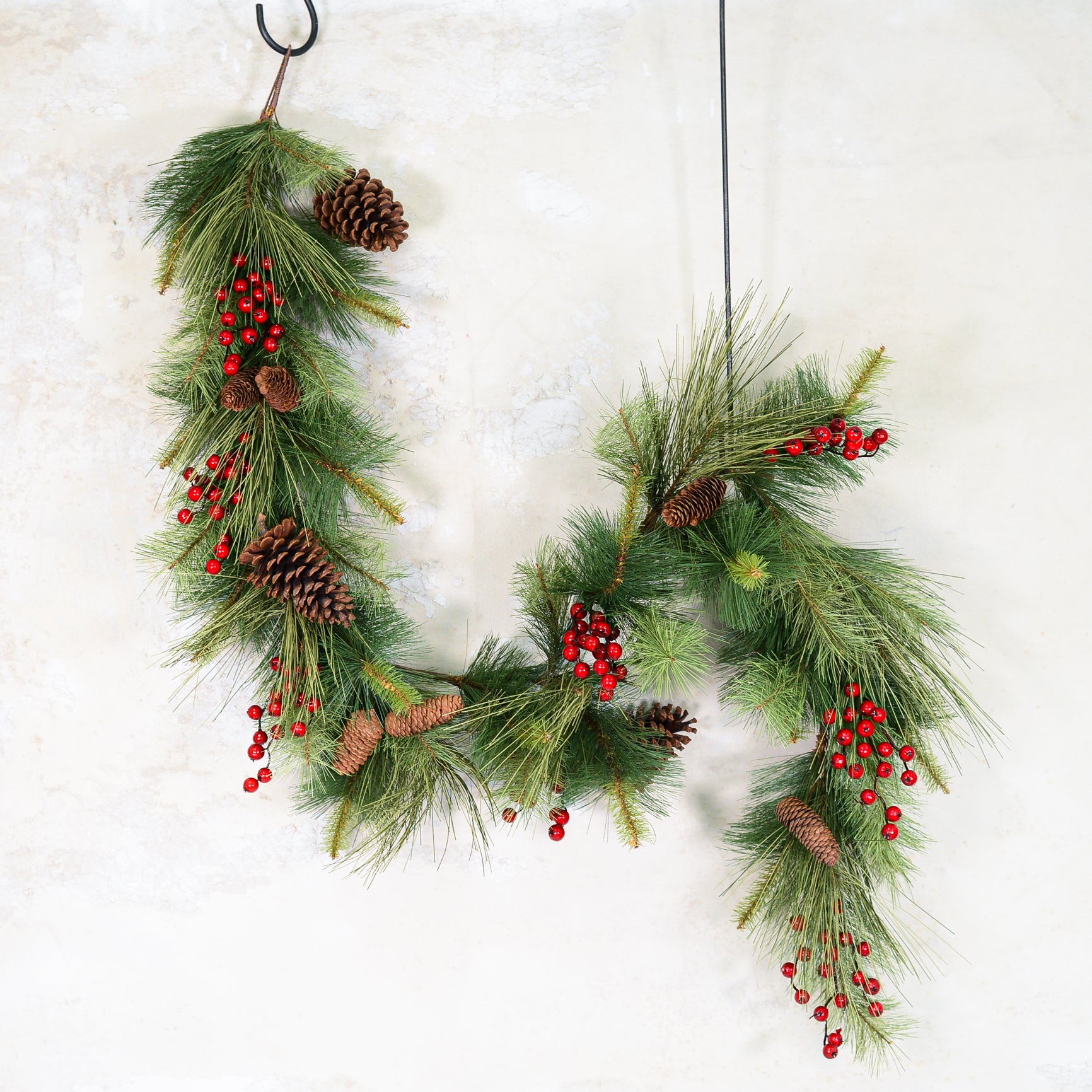 6 ft. Adirondack Pine Garland