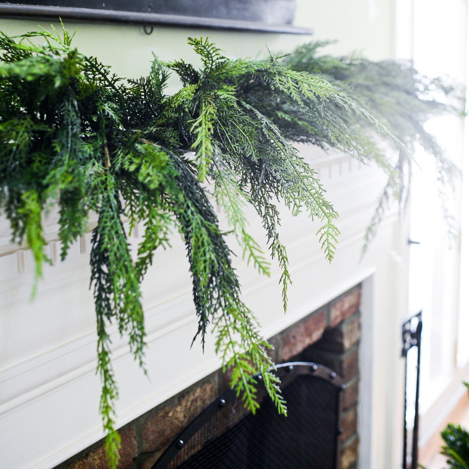 8 ft. Oversized Cedar Swag