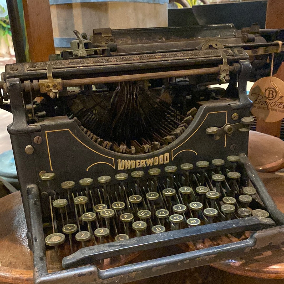Vintage Underwood Typewriter Early 1900's