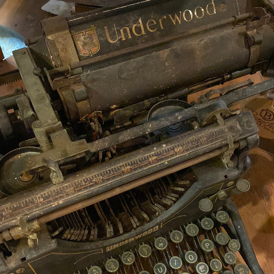 Vintage Underwood Typewriter Early 1900's