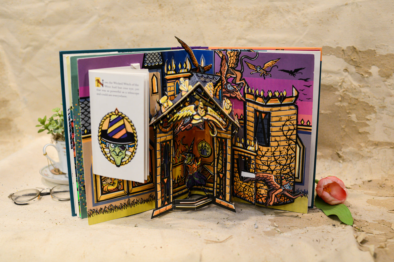 The Wonderful Wizard Of Oz Pop Up Book