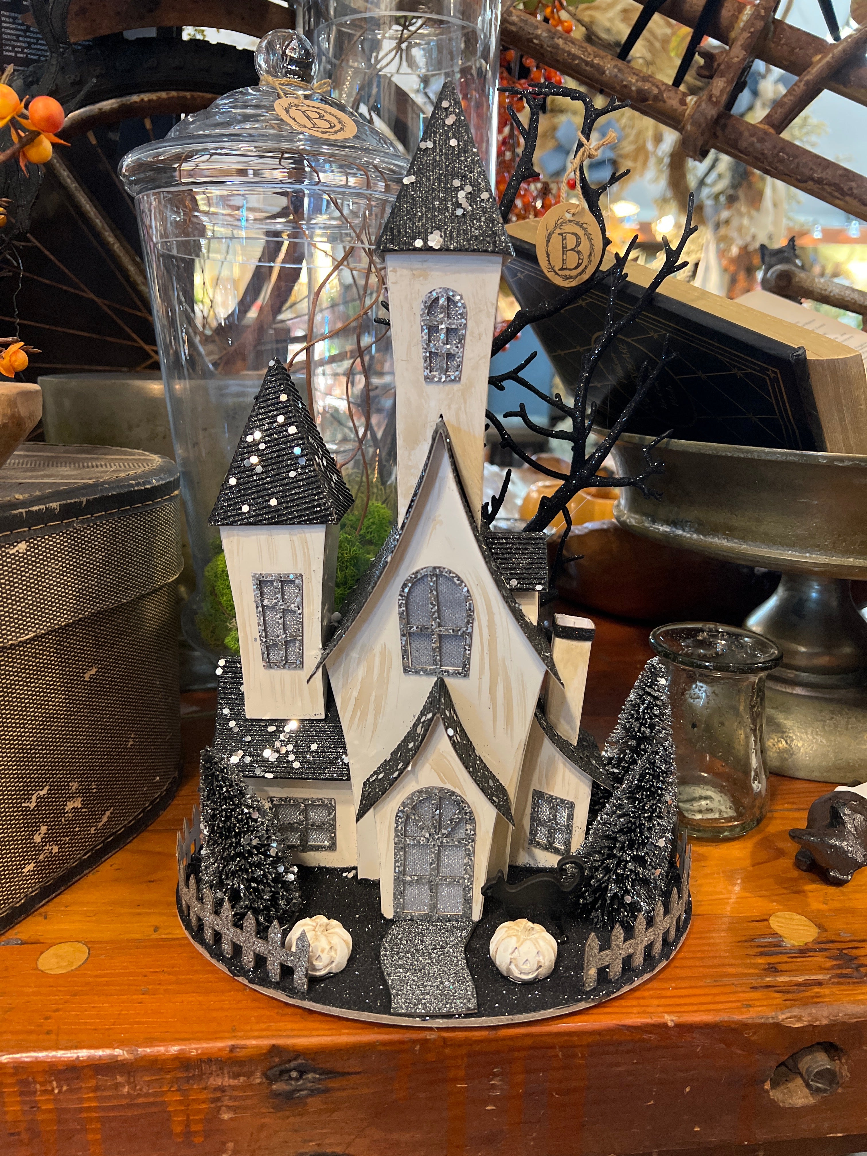 Haunted Mansion Glitter Gray and Black with Pumpkins Cardboard LED with Timer