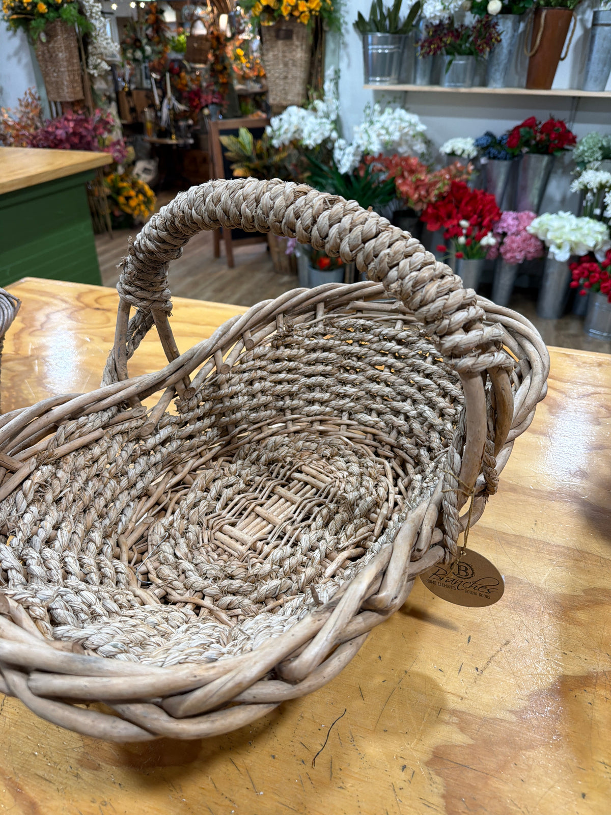 Oval Basket with Handle