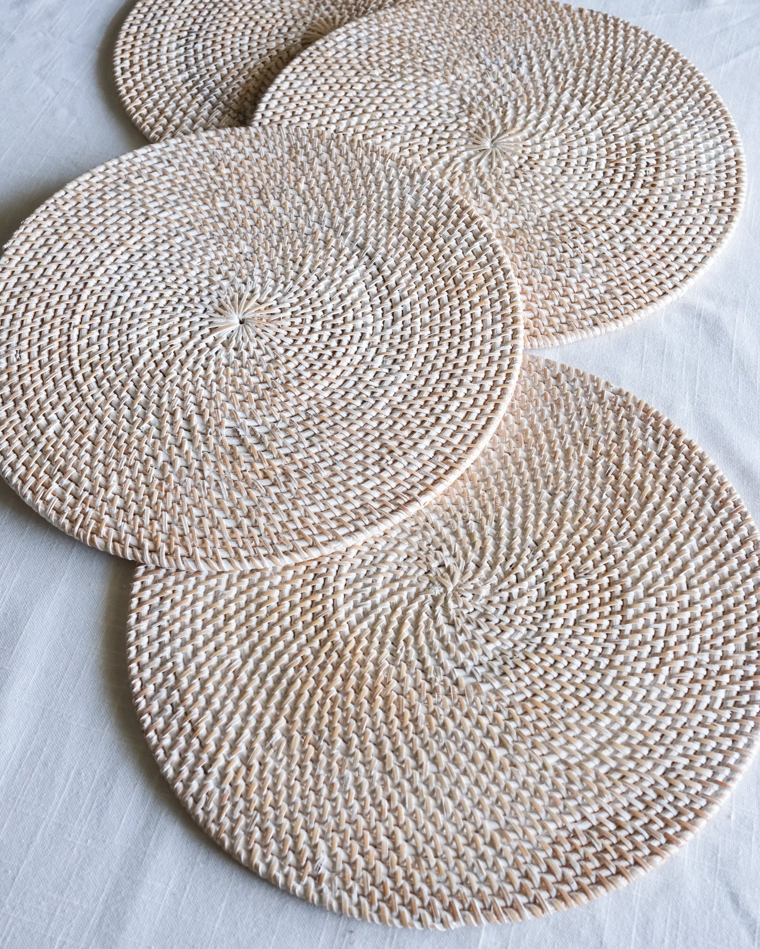 Straw White Washed Round Placemats Serving Mat Set of 4