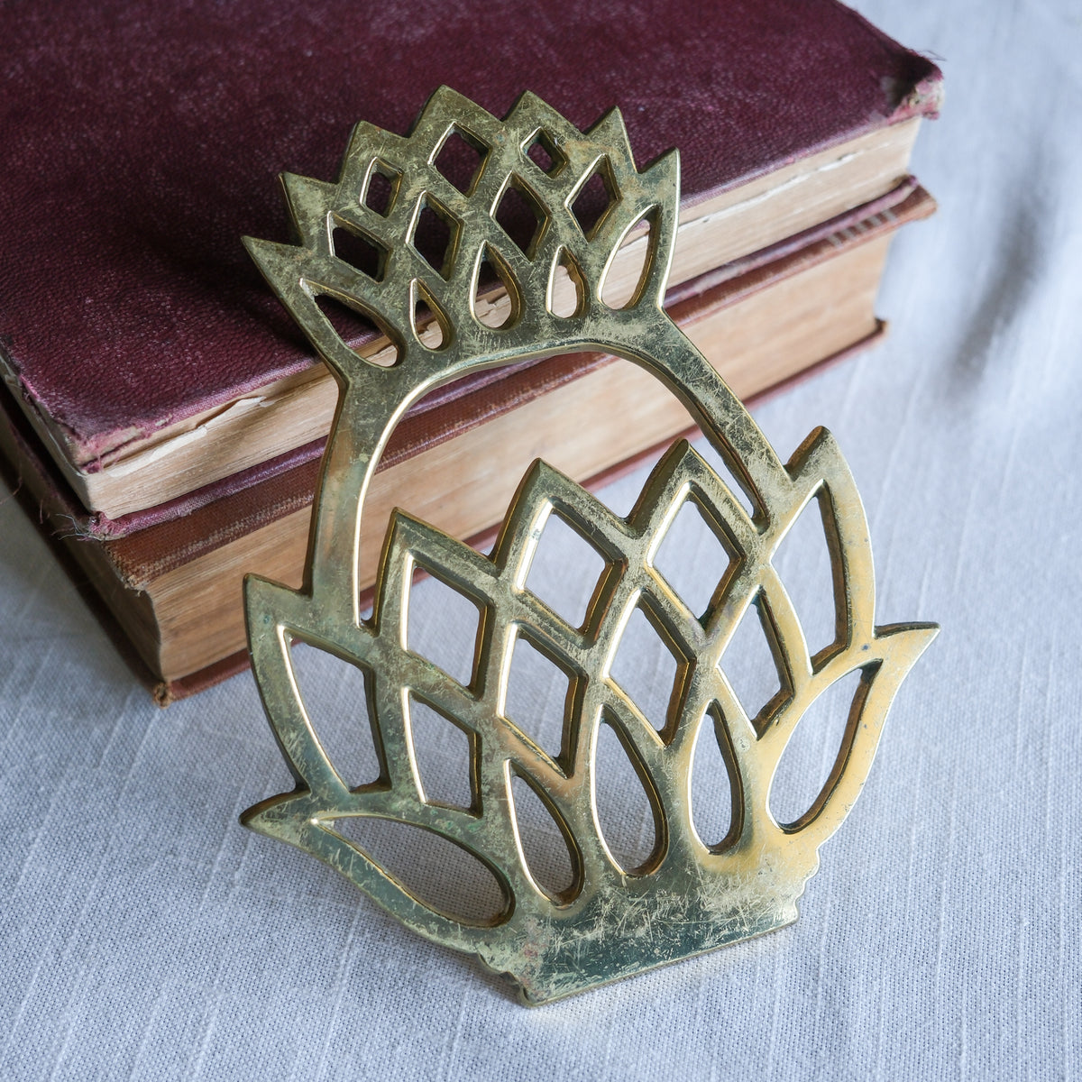 Vintage Virginia Metalcrafters Solid Brass "Newport Pineapple" Trivet c. 1976