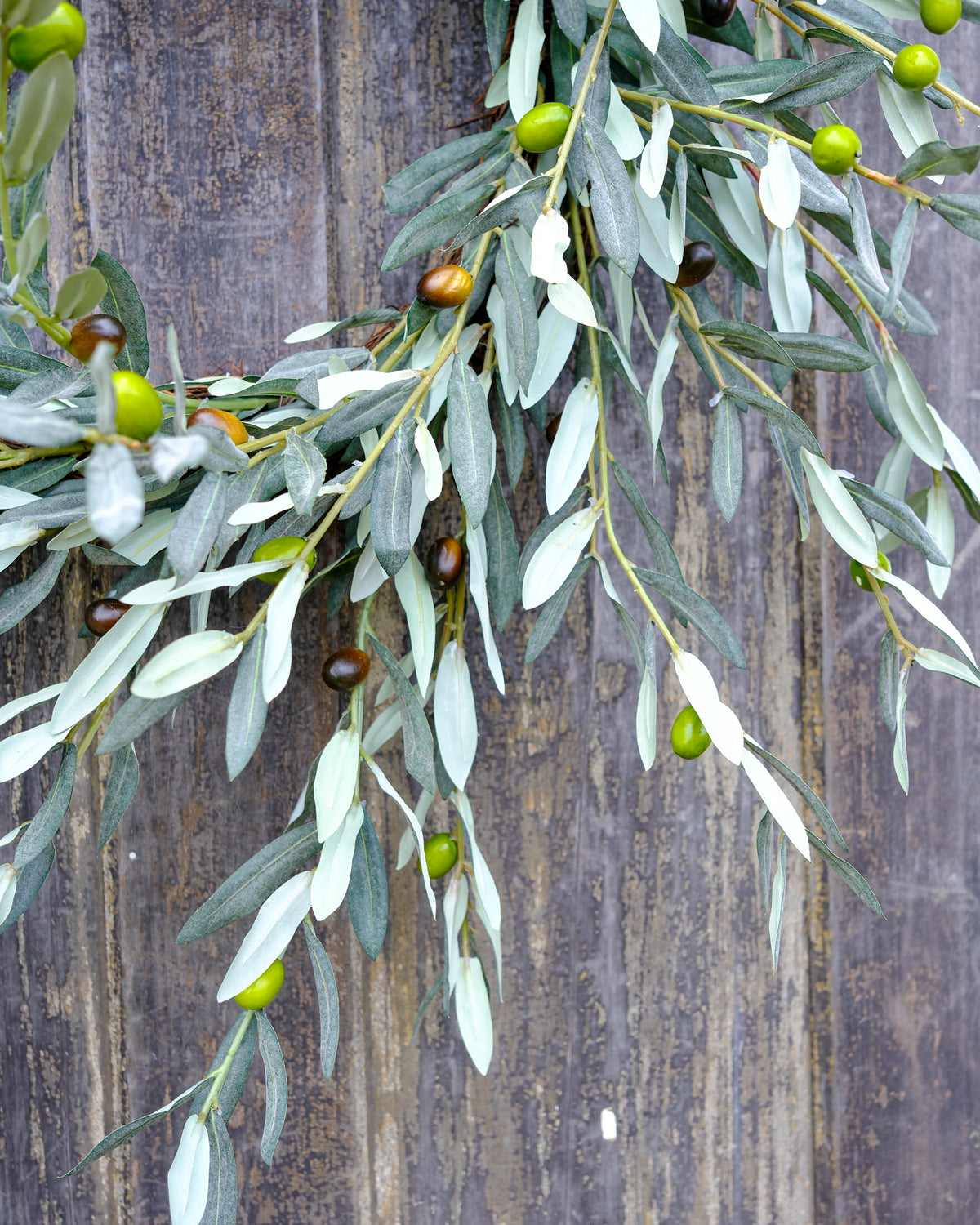 28"D Olive Berry Wreath