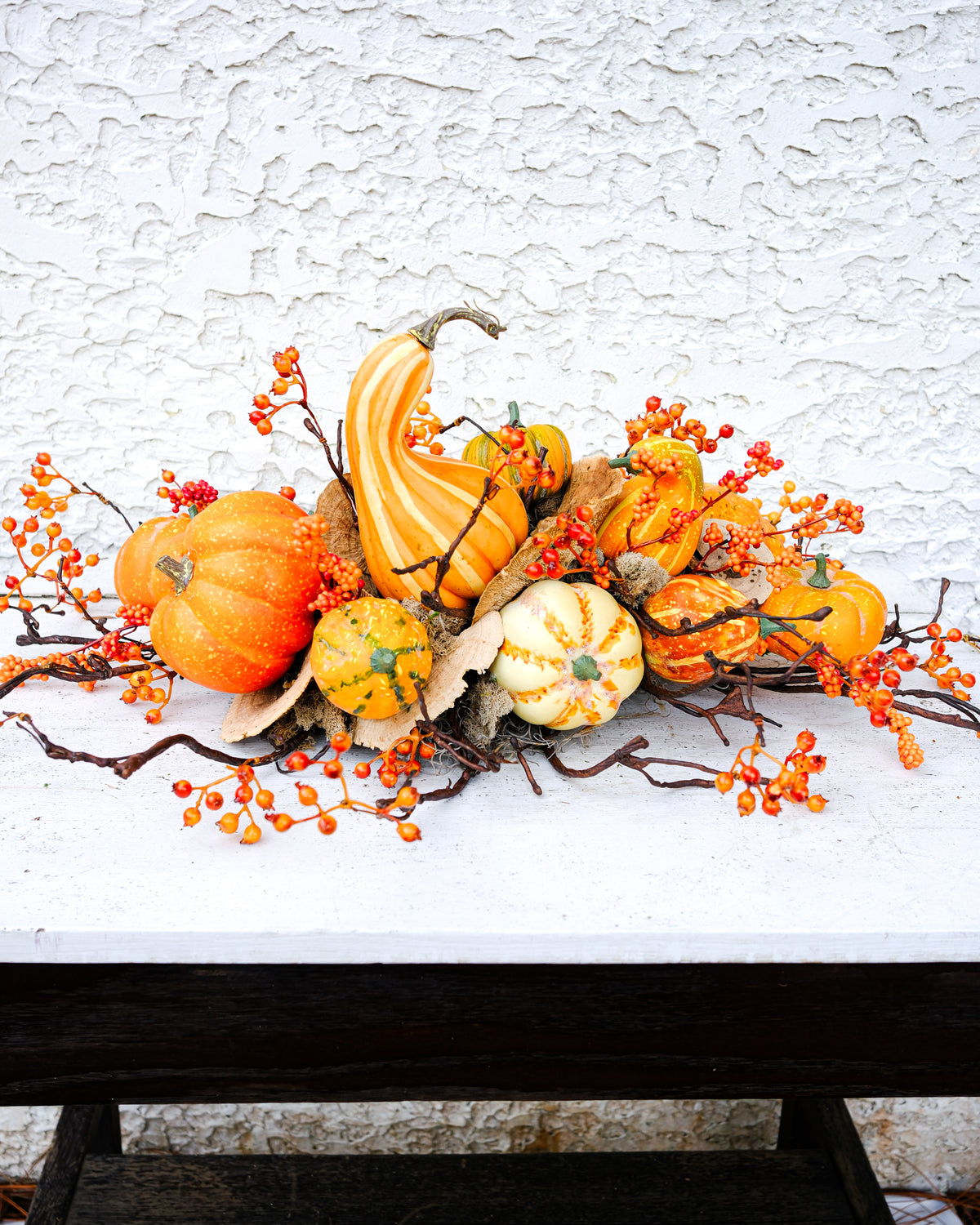On the Vine Pumpkin Berry Centerpiece Drop In