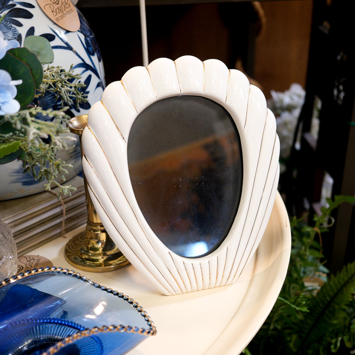 Vintage White Gold Edged Scallop Shell Photo Frame