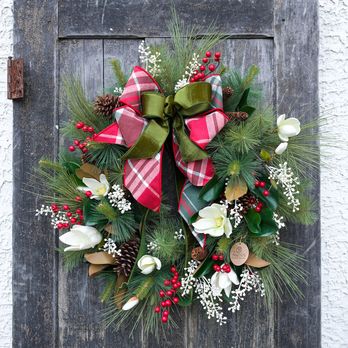 Sea Pines Holiday Wreath with Bow