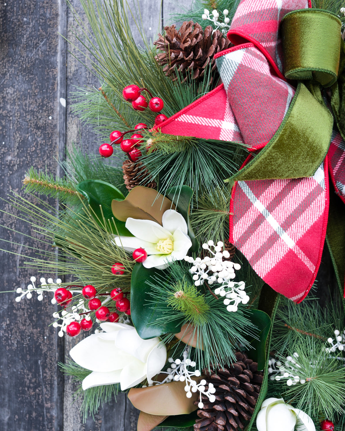 Sea Pines Holiday Wreath with Bow