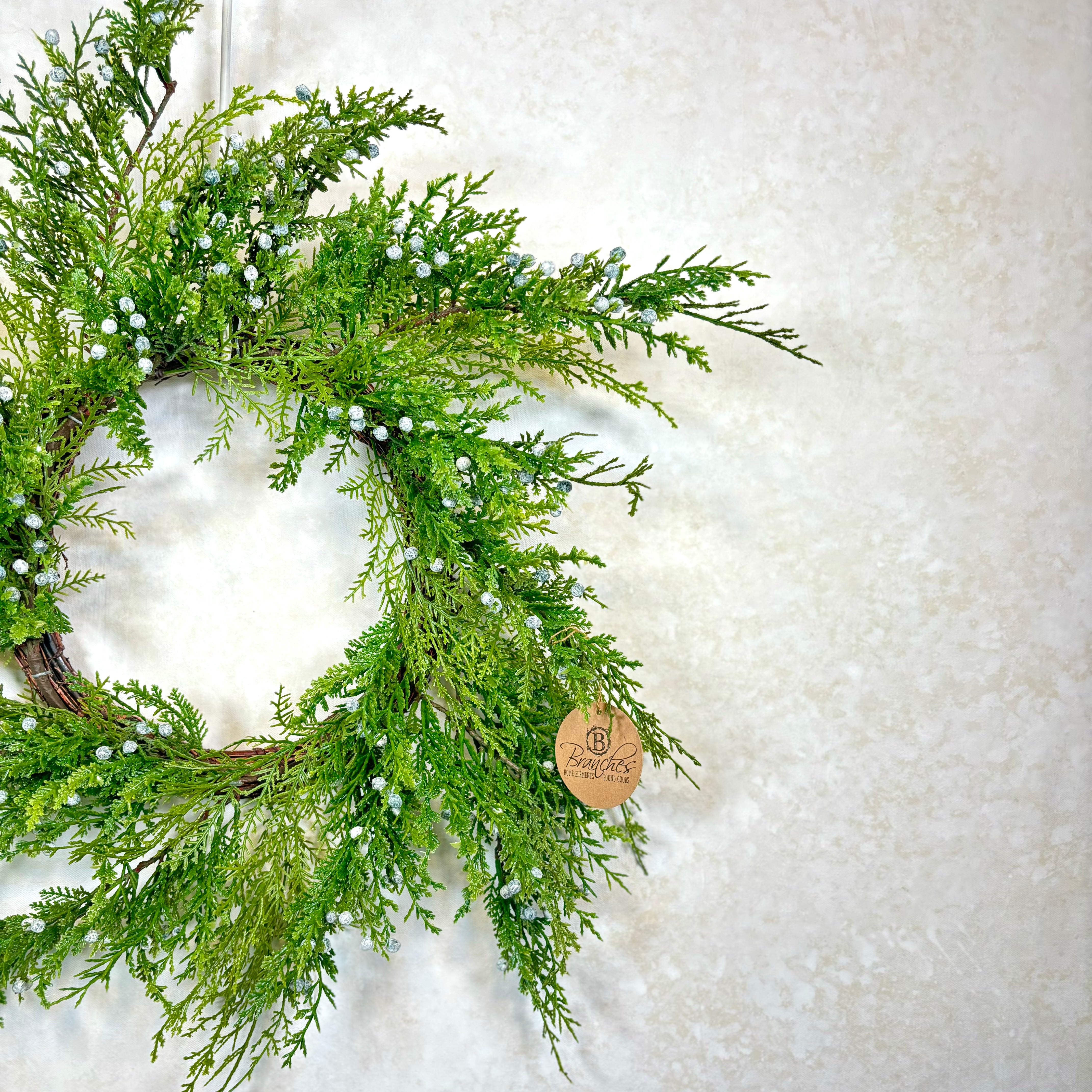 24”D Juniper Seeded Wreath