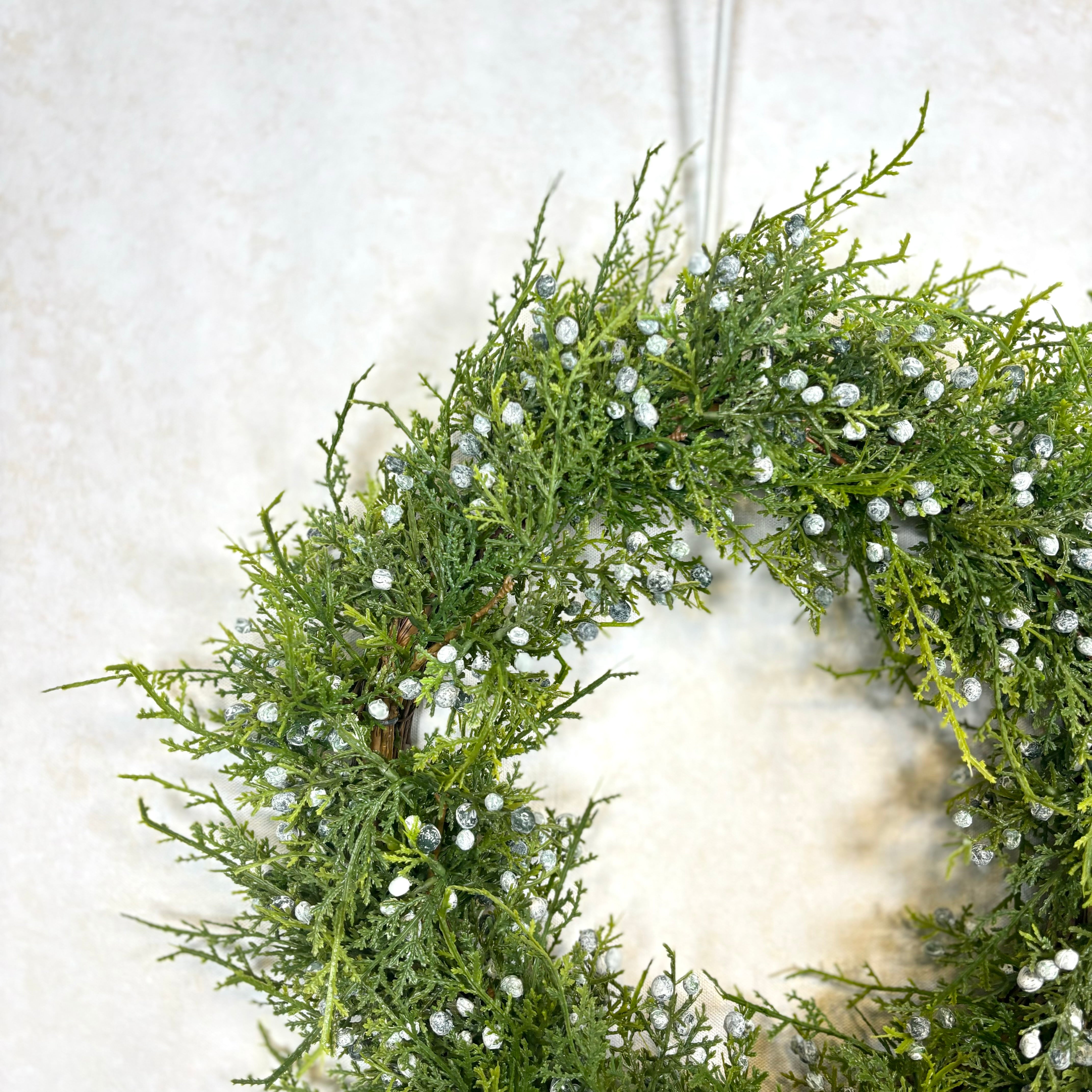 18"D Seeding Juniper Wreath